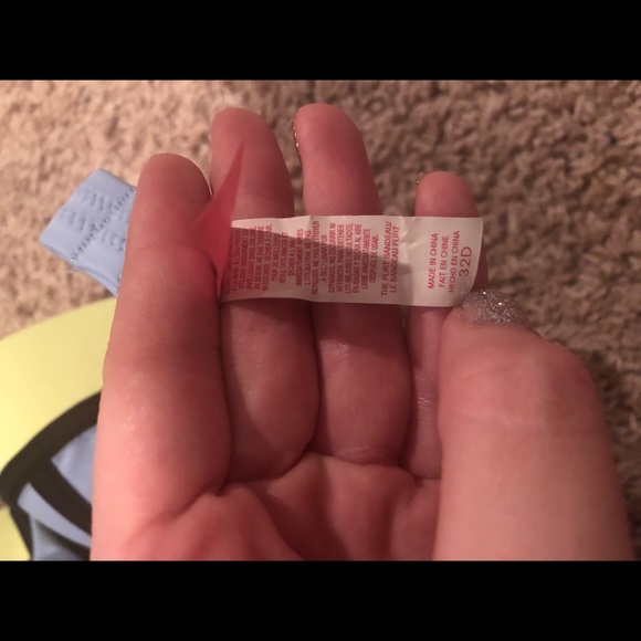 Victoria Secret Swimsuit Top - Picture 2 of 4